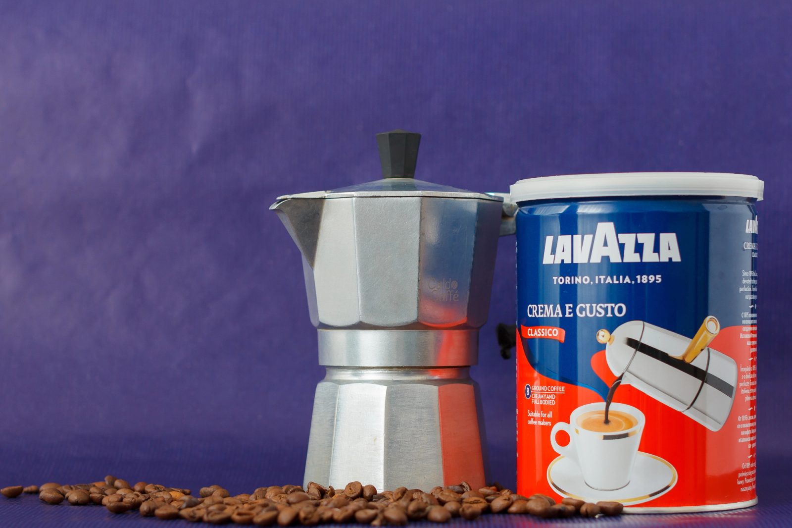 Kava, blagovne znamke lavazza je osvojila velike ljubitelje kave po vsem svetu